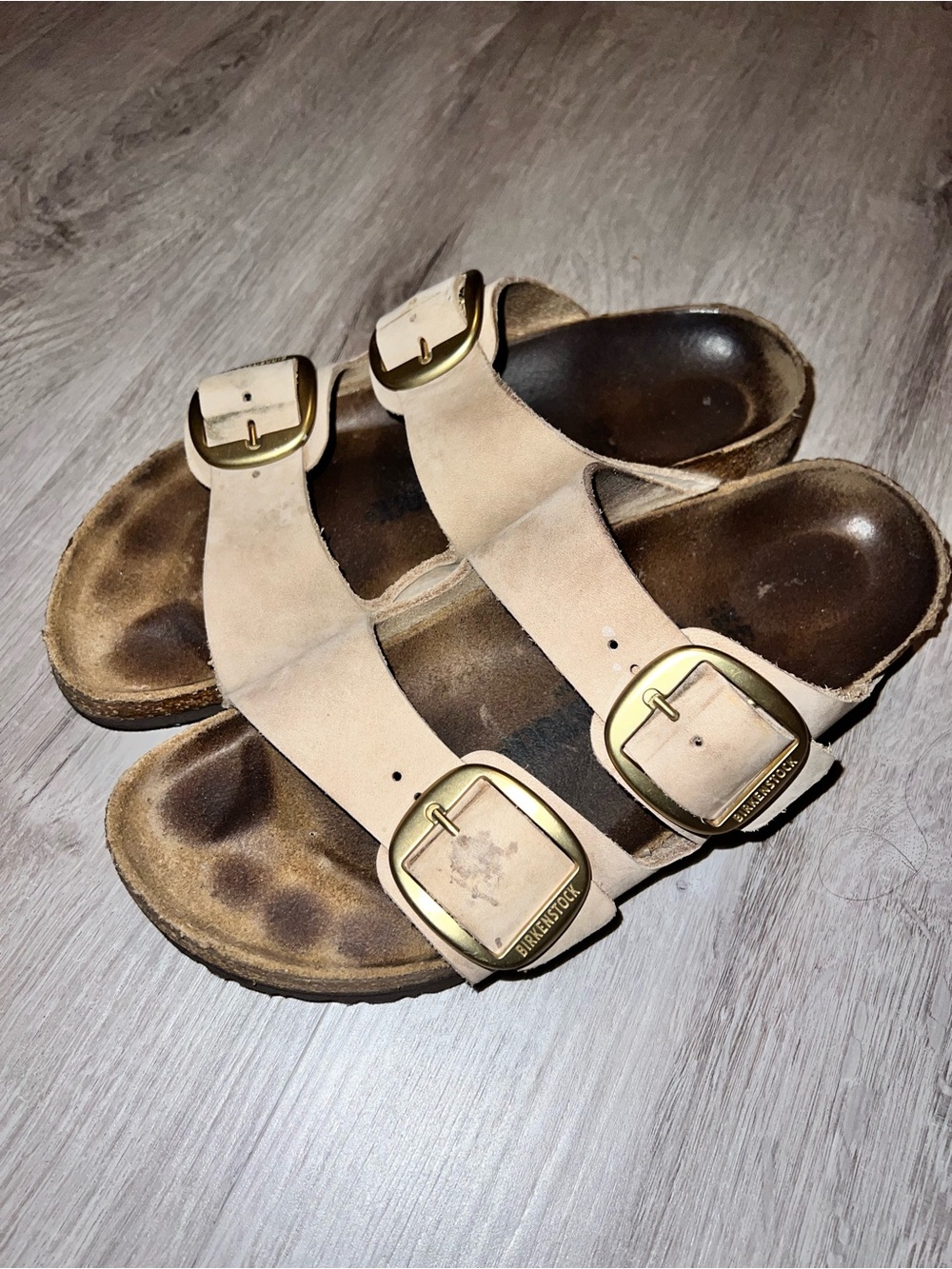 Birkenstock Women’s Arizona Big Buckle Sandals in Sandcastle size 40 L9/M7